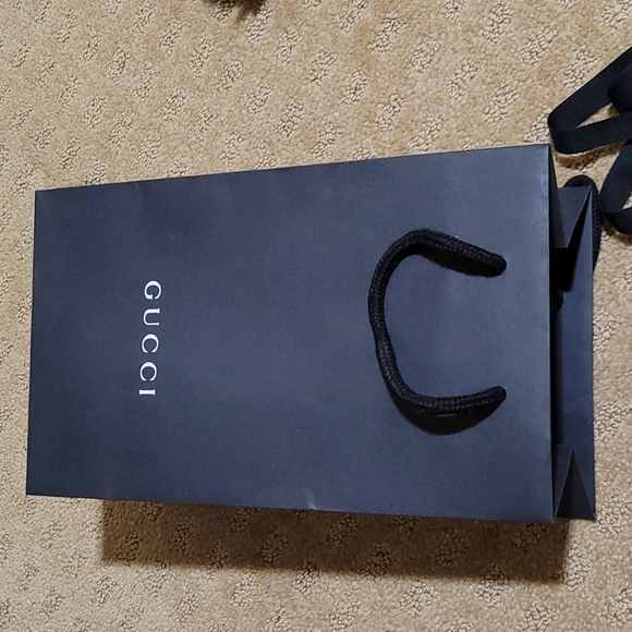 Gucci 70cm x 200cm wool/silk shawl scarf brand new - Picture 4 of 5